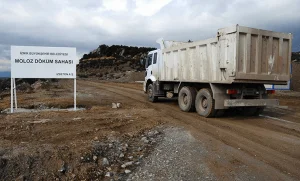 GPS cihazıyla uydudan izleyerek kontrol etmeyi amaçlayan sistem sayesinde kaçak ve gelişigüzel moloz dökümünün de önüne geçilecek.