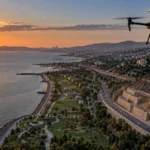 Maltepe sahil parkı ve eğimli şantiye alanında ölçüm yapan fotogrametri dronu